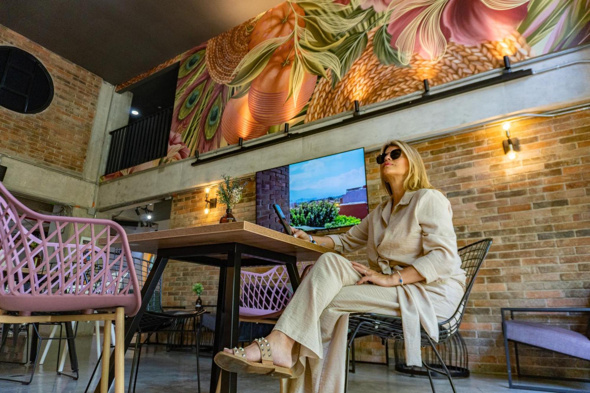 Los Patios Cool Living Μεντεγίν Εξωτερικό φωτογραφία